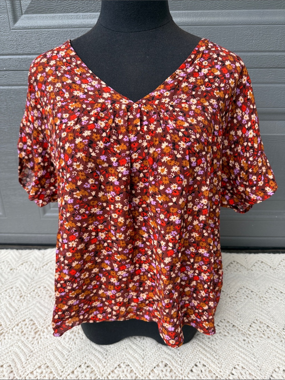 Madewell Rhyme Brown Ditsy
Floral Short Sleeve Top M